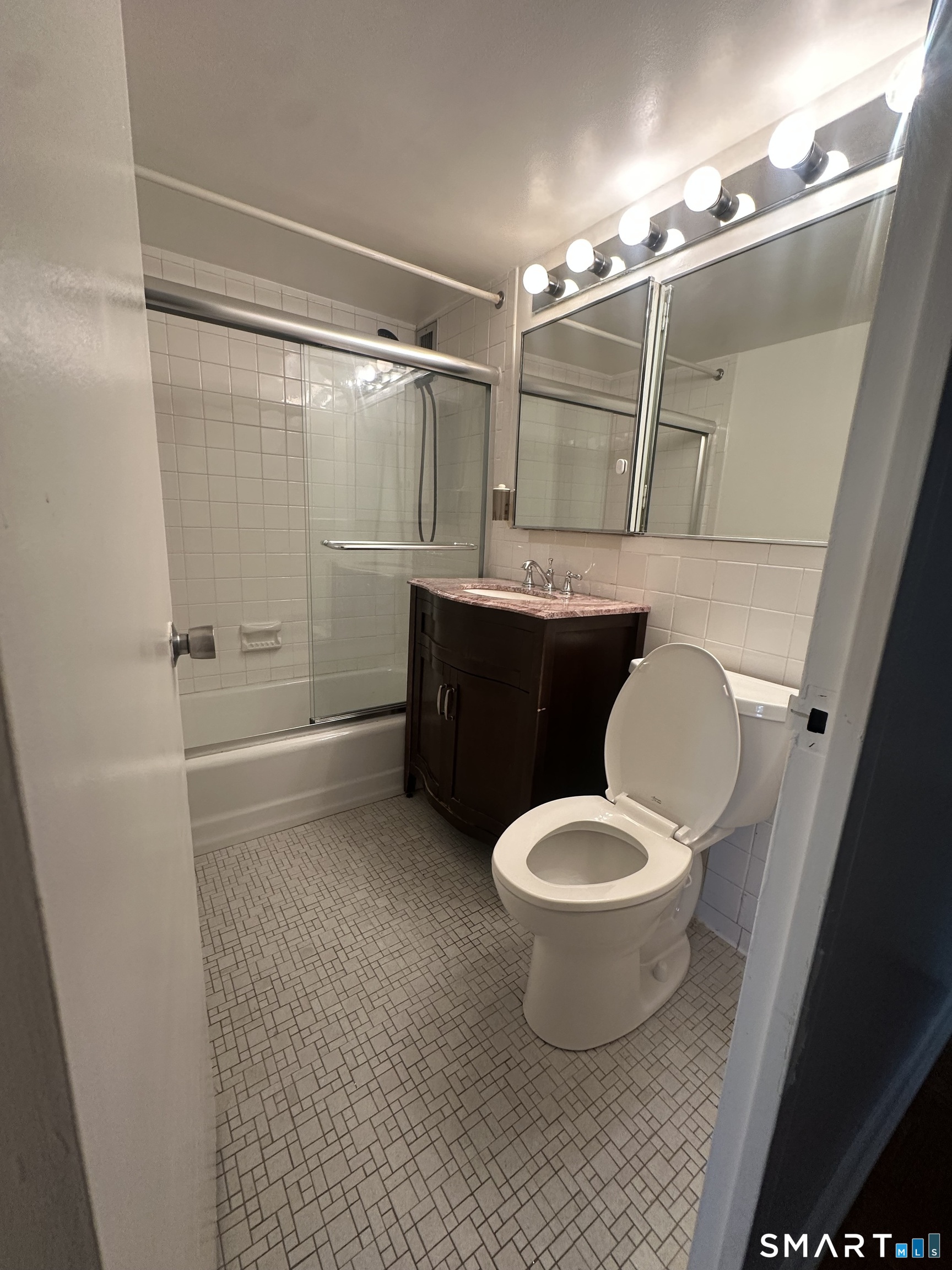 31 Woodland Street Hartford CT 06105