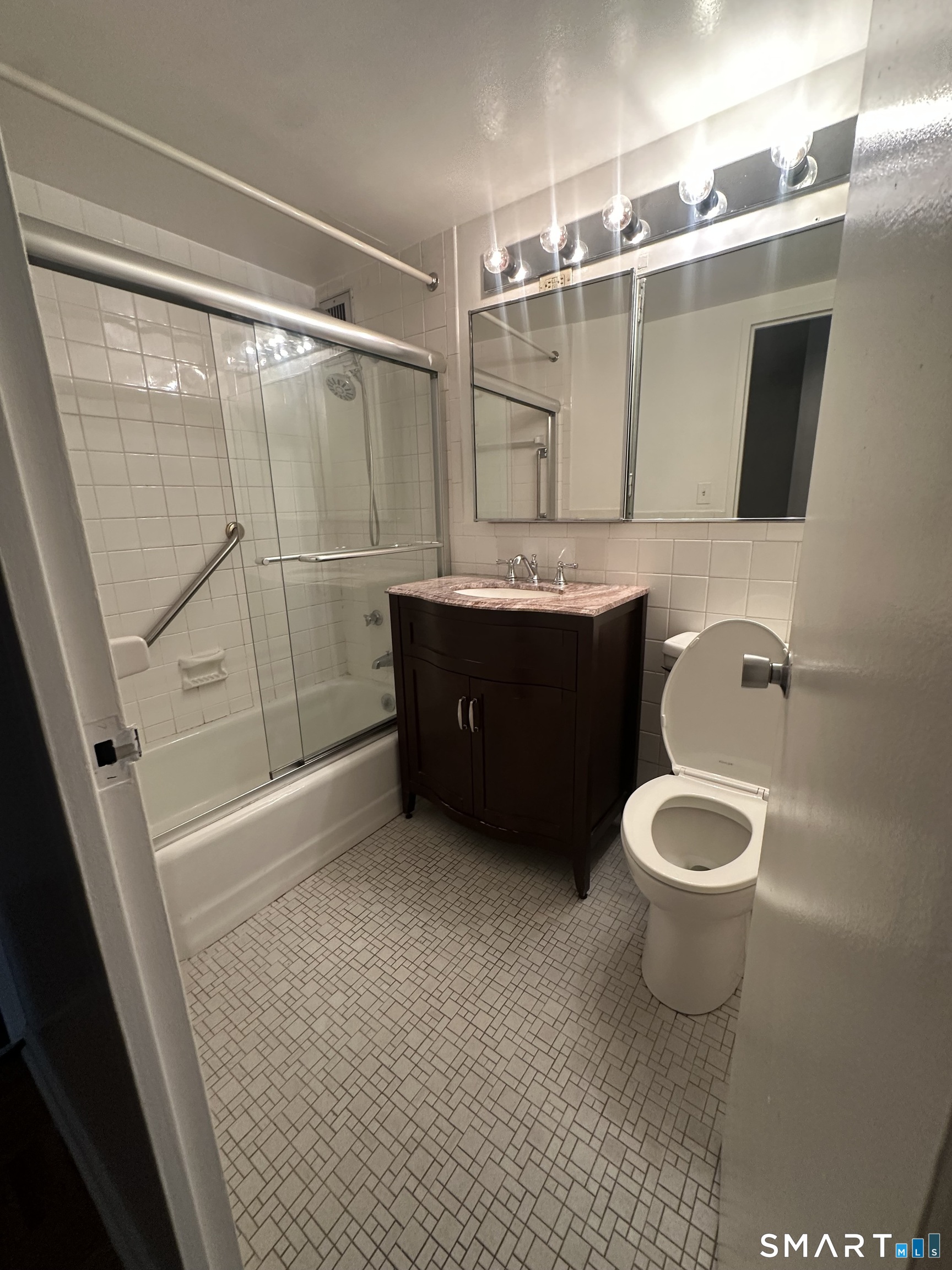 31 Woodland Street Hartford CT 06105