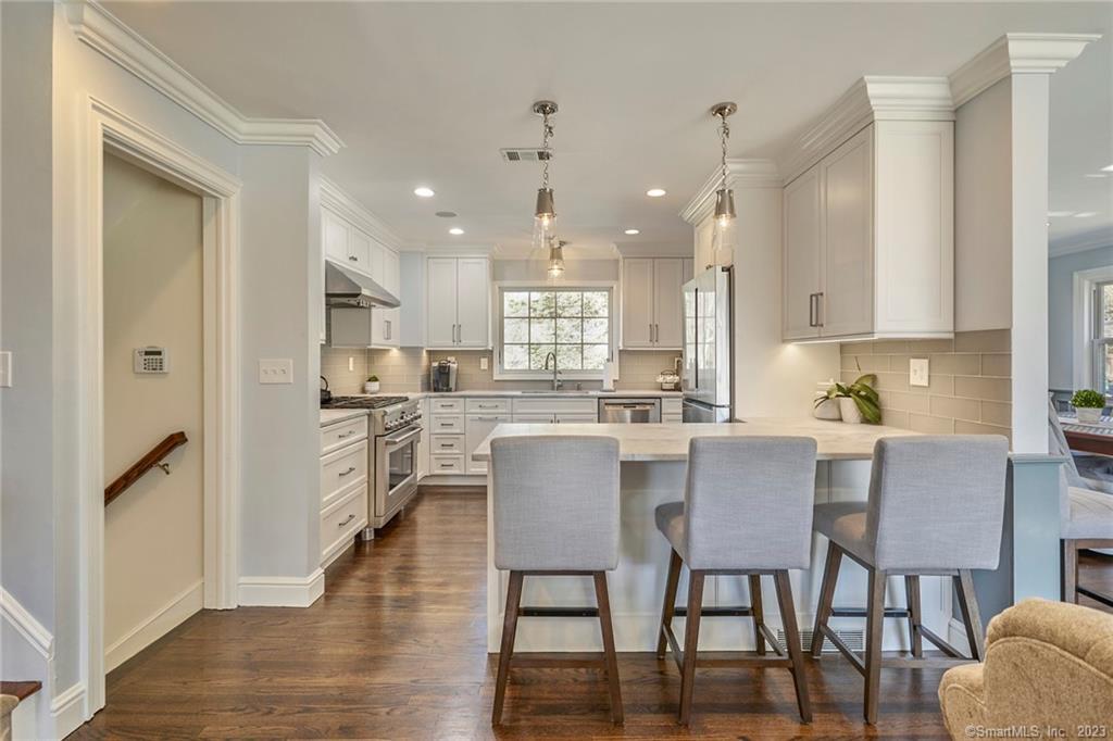2 Edgemarth Hill Road Westport CT 06880