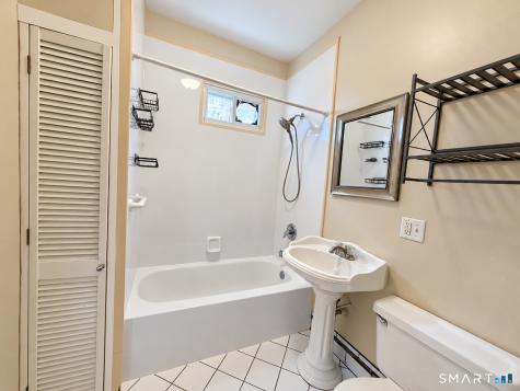 117 Peck Avenue West Haven CT 06516