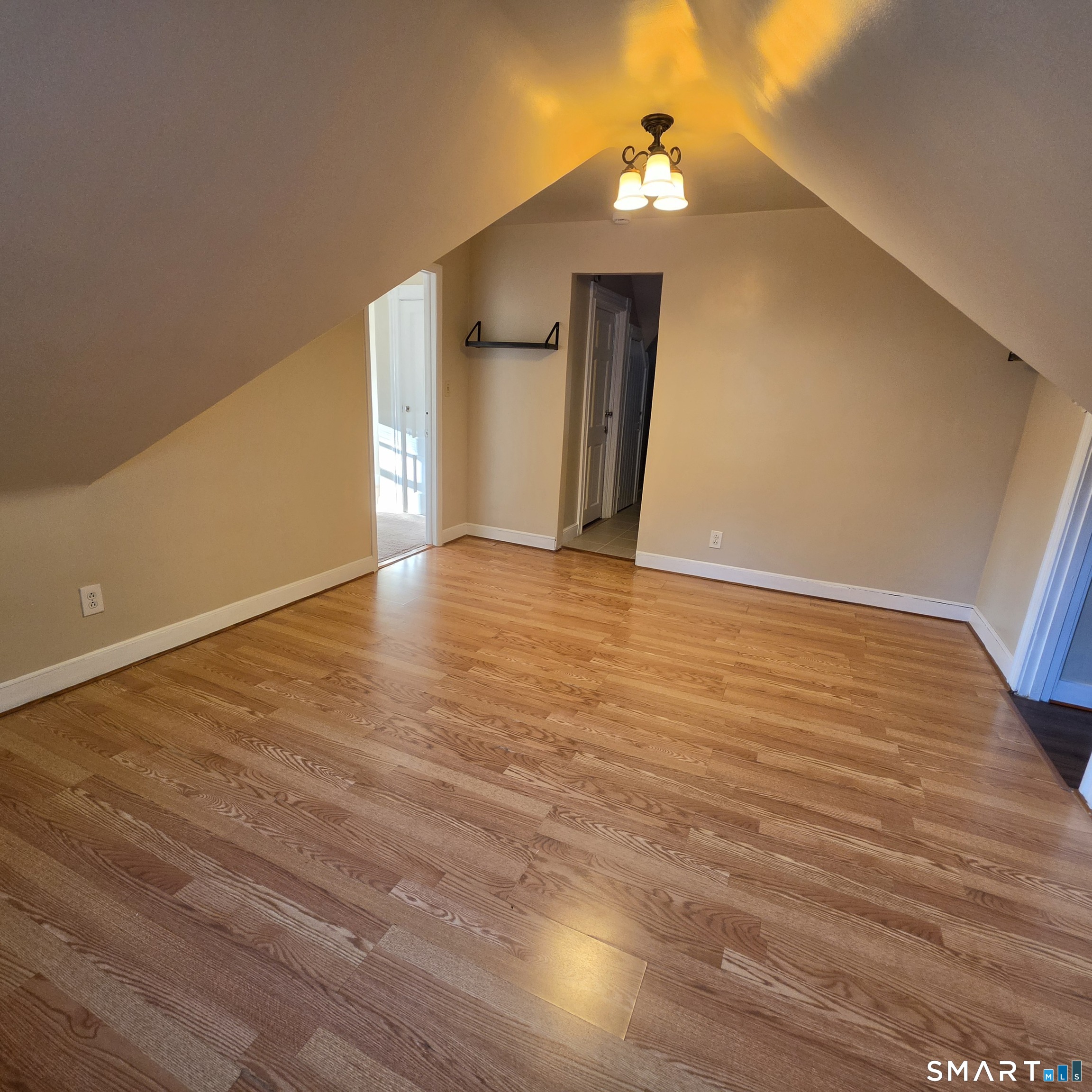 142 Oakland Terrace Hartford CT 06112