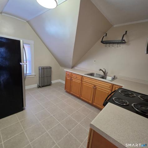 142 Oakland Terrace Hartford CT 06112