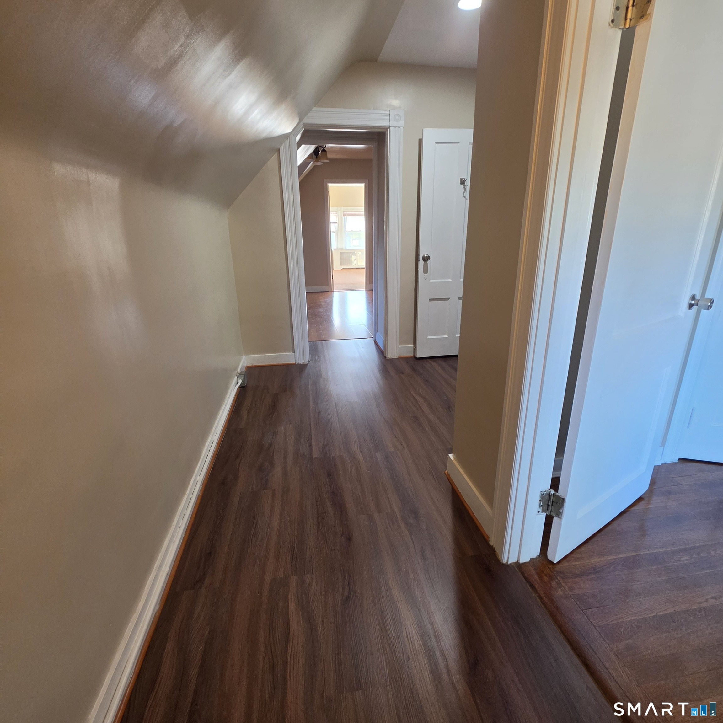 142 Oakland Terrace Hartford CT 06112