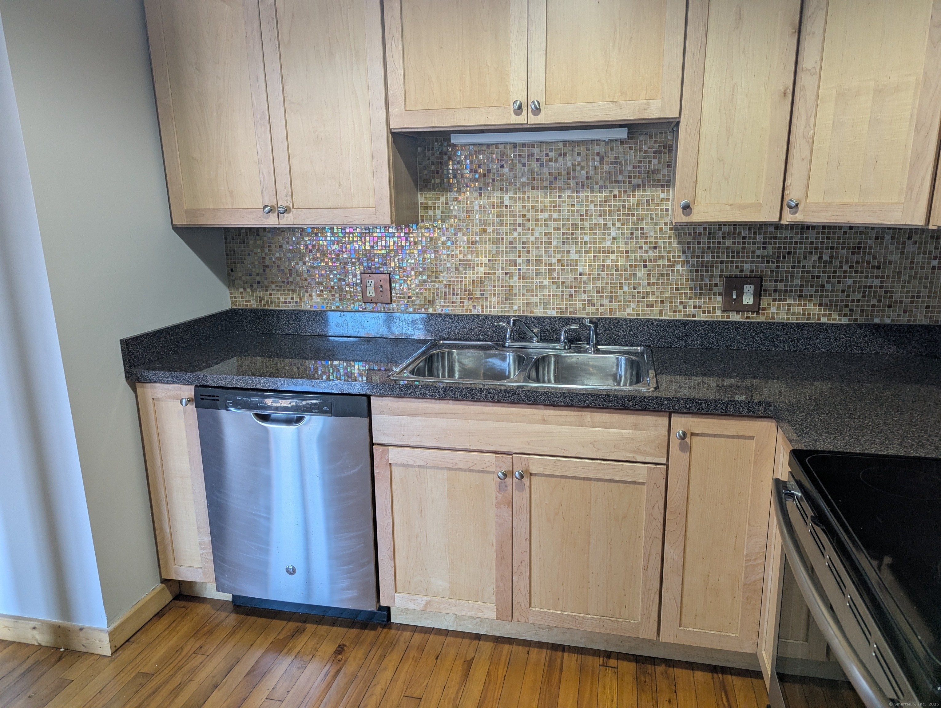 325 Lafayette Street Bridgeport CT 06604