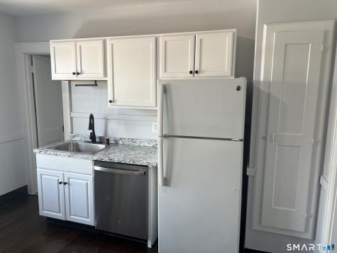 24 Circular Avenue Bridgeport CT 06605