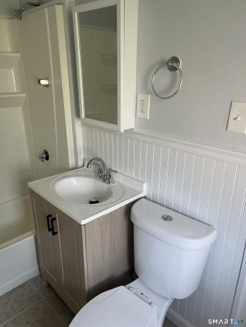 24 Circular Avenue Bridgeport CT 06605