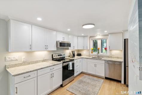 93 Black Point Road East Lyme CT 06357