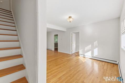 16 1/2 Myrtle Road East Hampton CT 06424