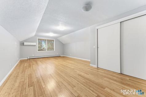 16 1/2 Myrtle Road East Hampton CT 06424
