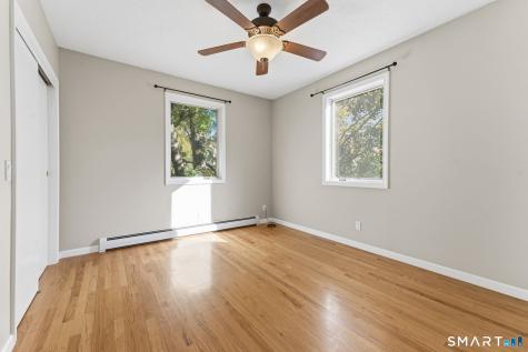 16 1/2 Myrtle Road East Hampton CT 06424