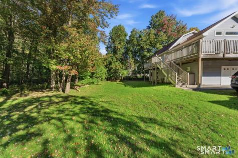 16 1/2 Myrtle Road East Hampton CT 06424