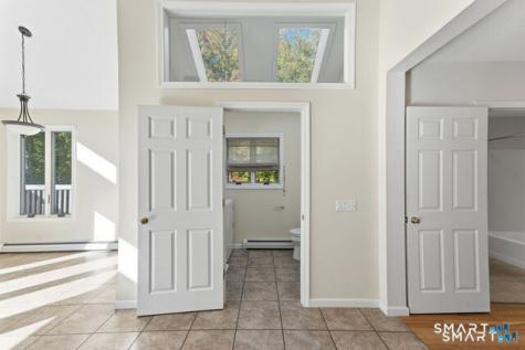 16 1/2 Myrtle Road East Hampton CT 06424