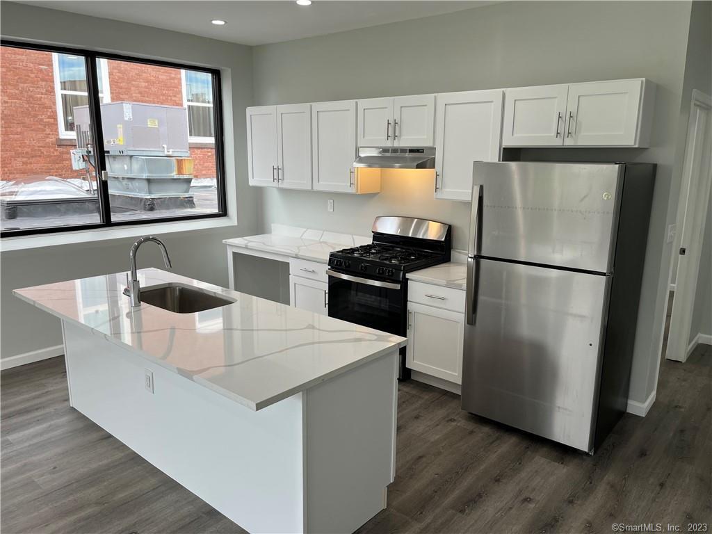 893 Main Street Manchester CT 06040