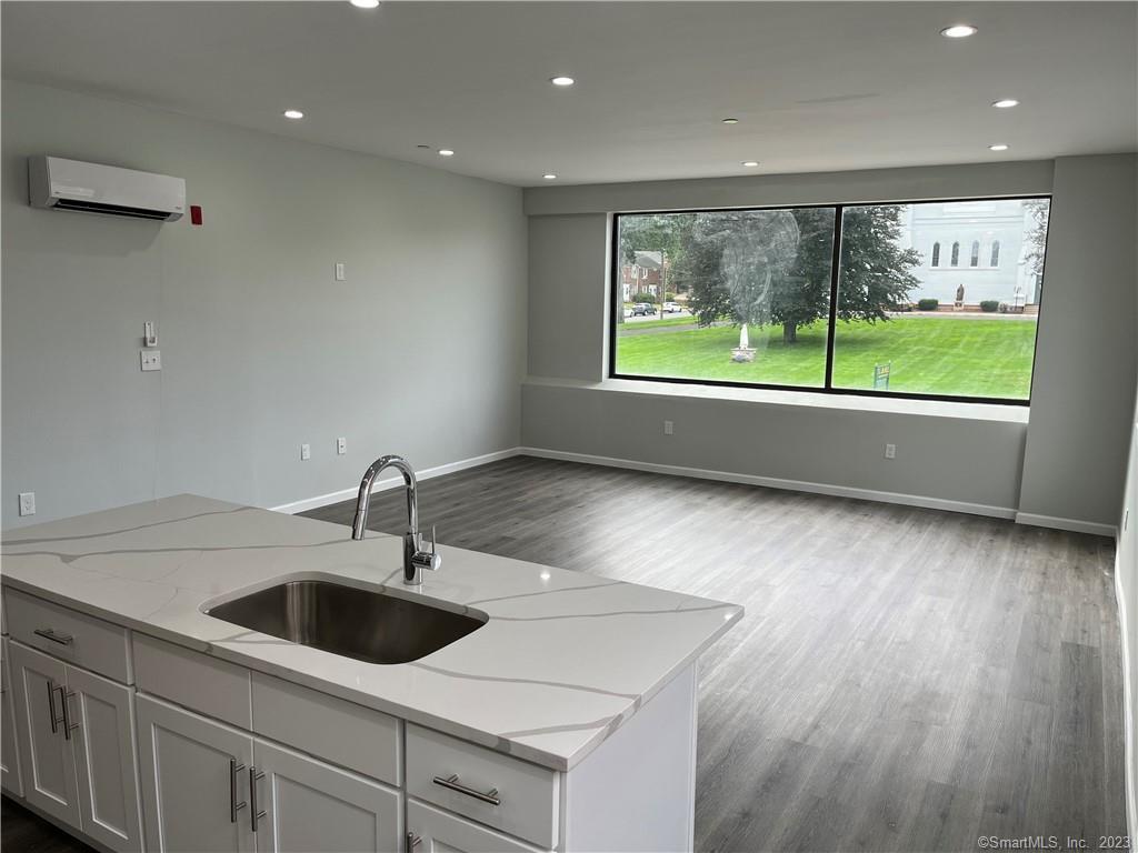 893 Main Street Manchester CT 06040