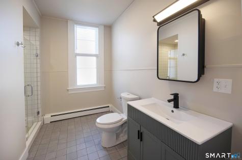 214 Broadway Norwich CT 06360