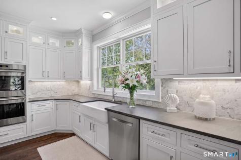 86 Quincy Street Fairfield CT 06824