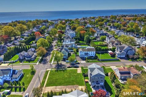 86 Quincy Street Fairfield CT 06824