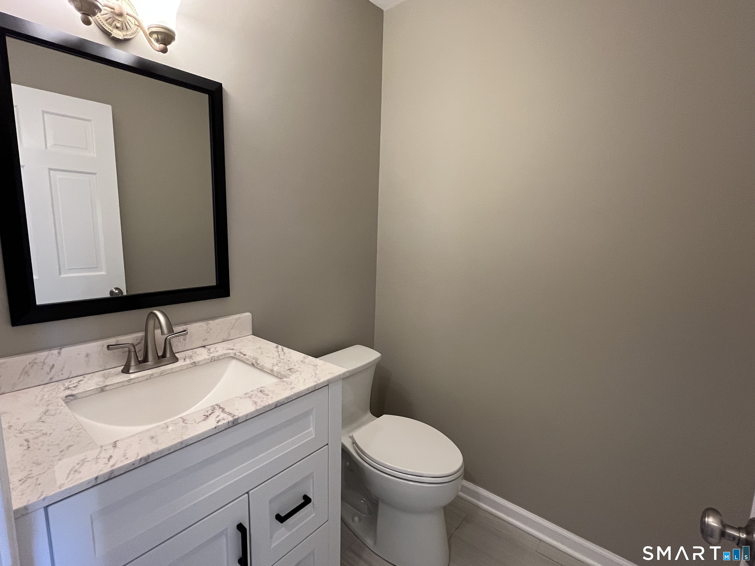 124 Colonial Hill Drive Wallingford CT 06492