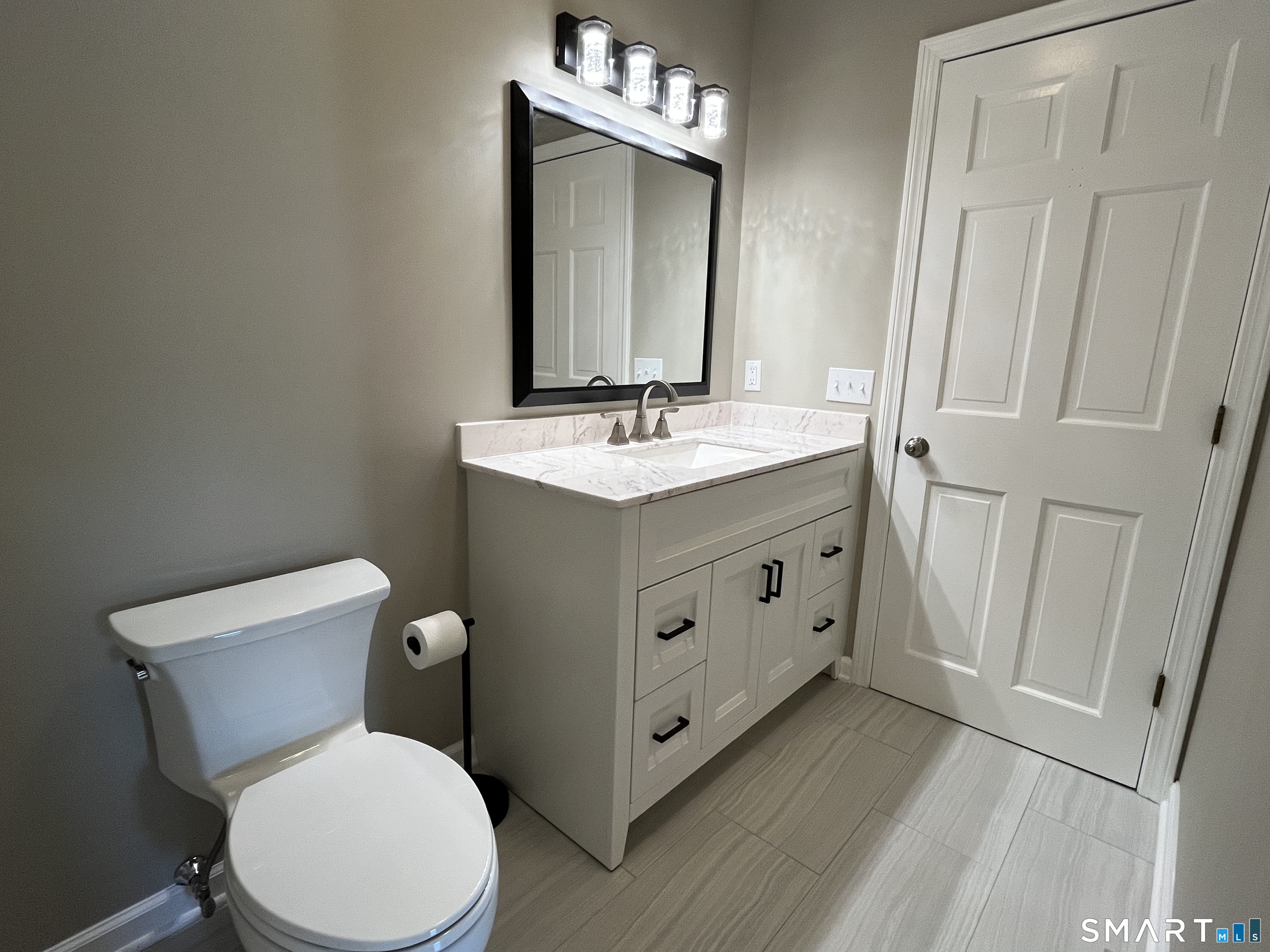 124 Colonial Hill Drive Wallingford CT 06492