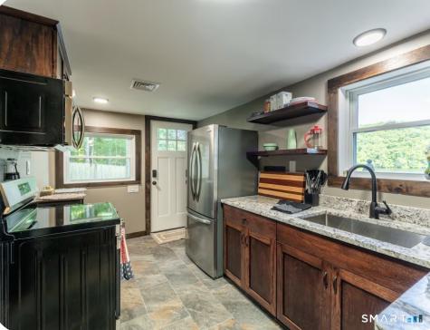 37 Sheldon Circle Griswold CT 06351