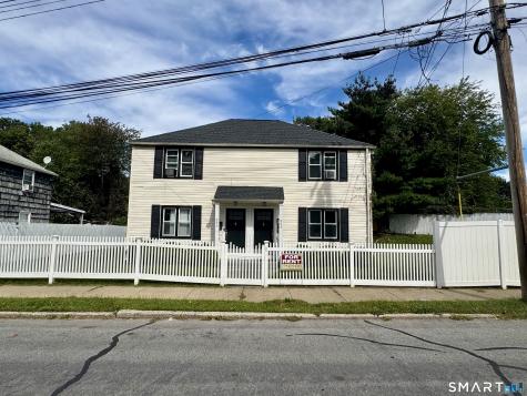 989 Pearl Harbor Street Bridgeport CT 06610