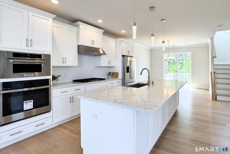 25 Brentwood Circle Danbury CT 06810