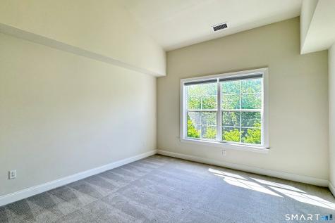 25 Brentwood Circle Danbury CT 06810