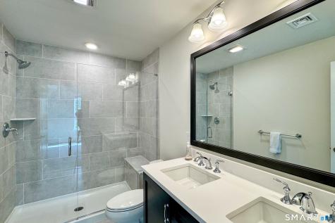25 Brentwood Circle Danbury CT 06810