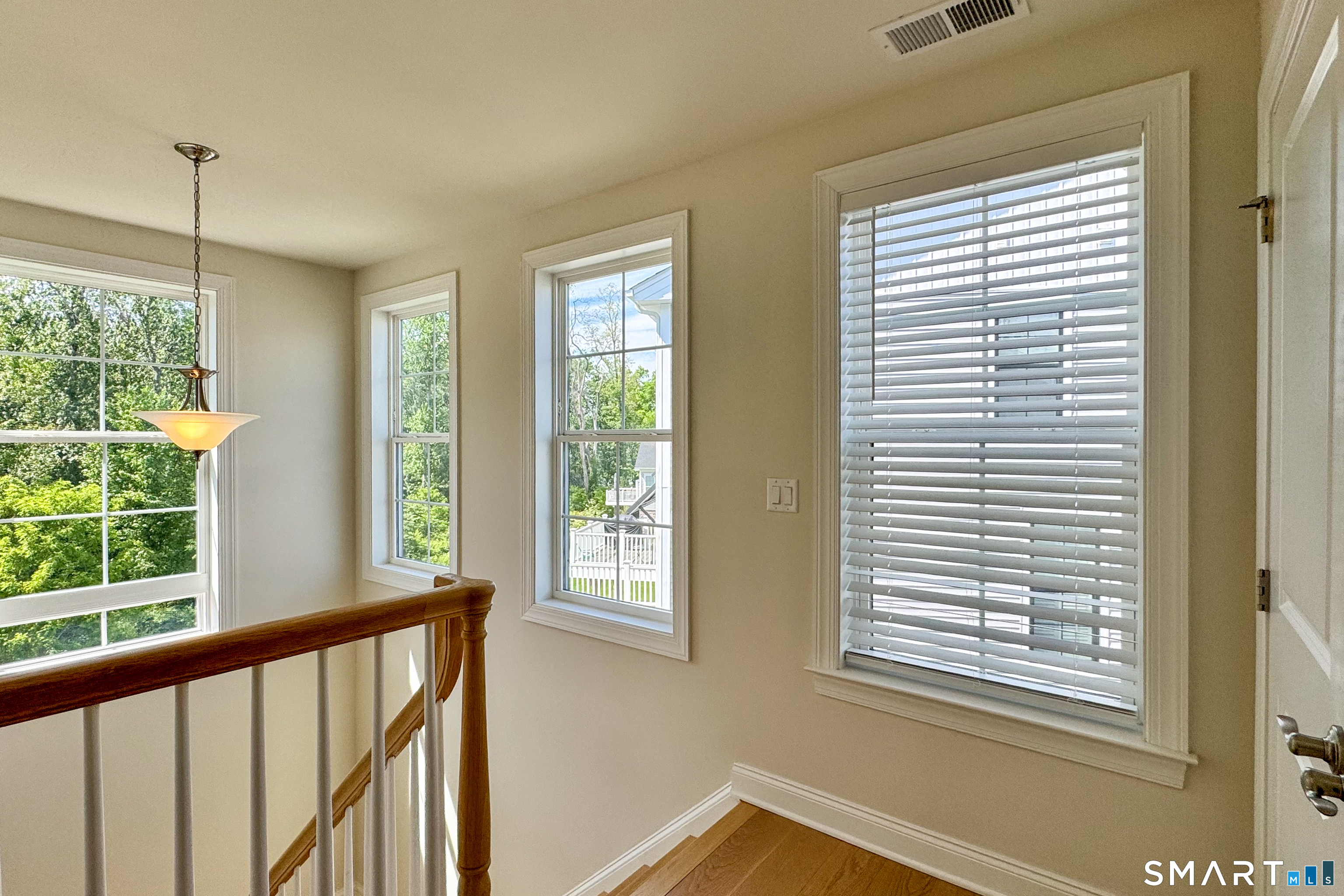 25 Brentwood Circle Danbury CT 06810