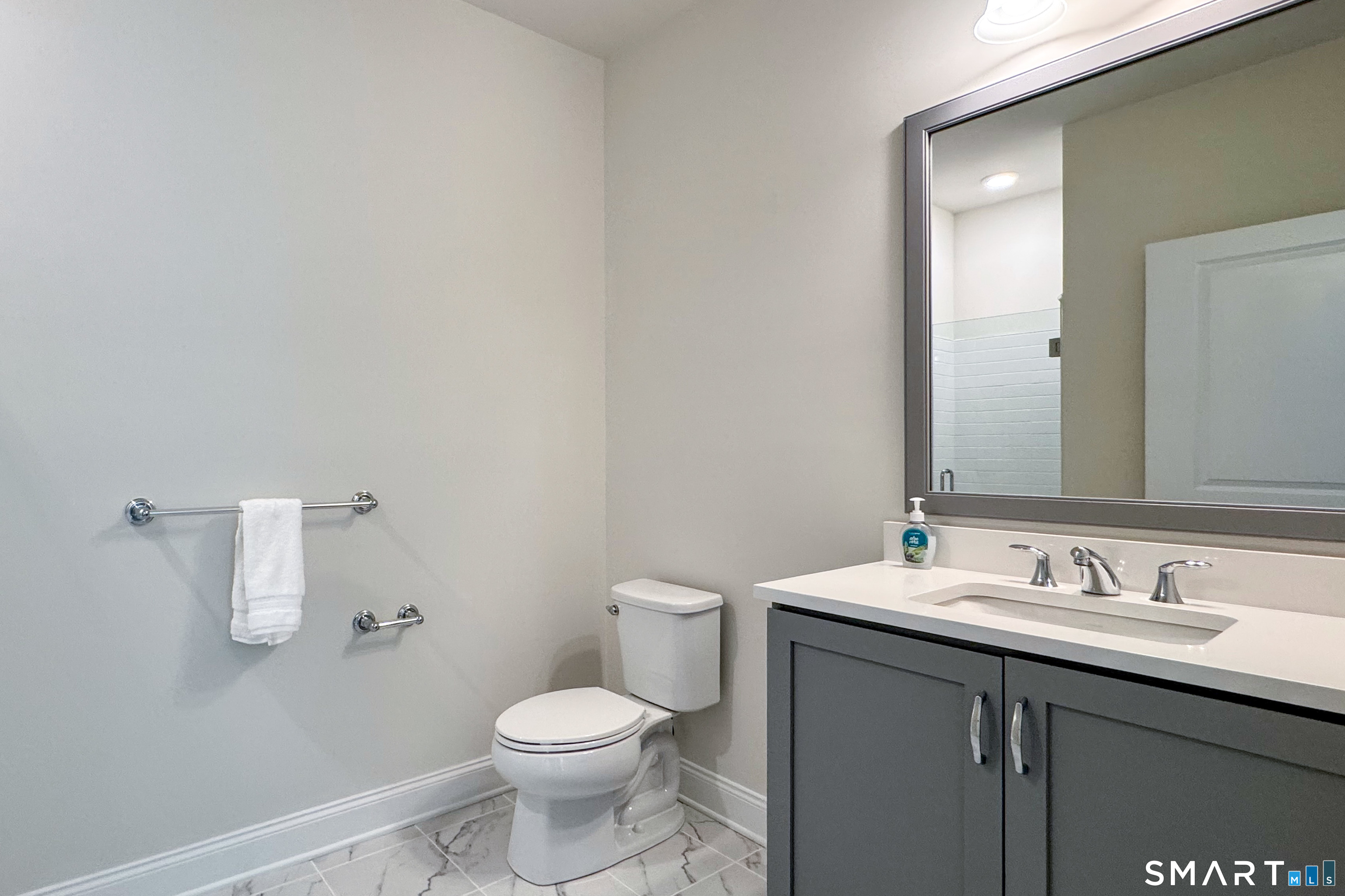 25 Brentwood Circle Danbury CT 06810
