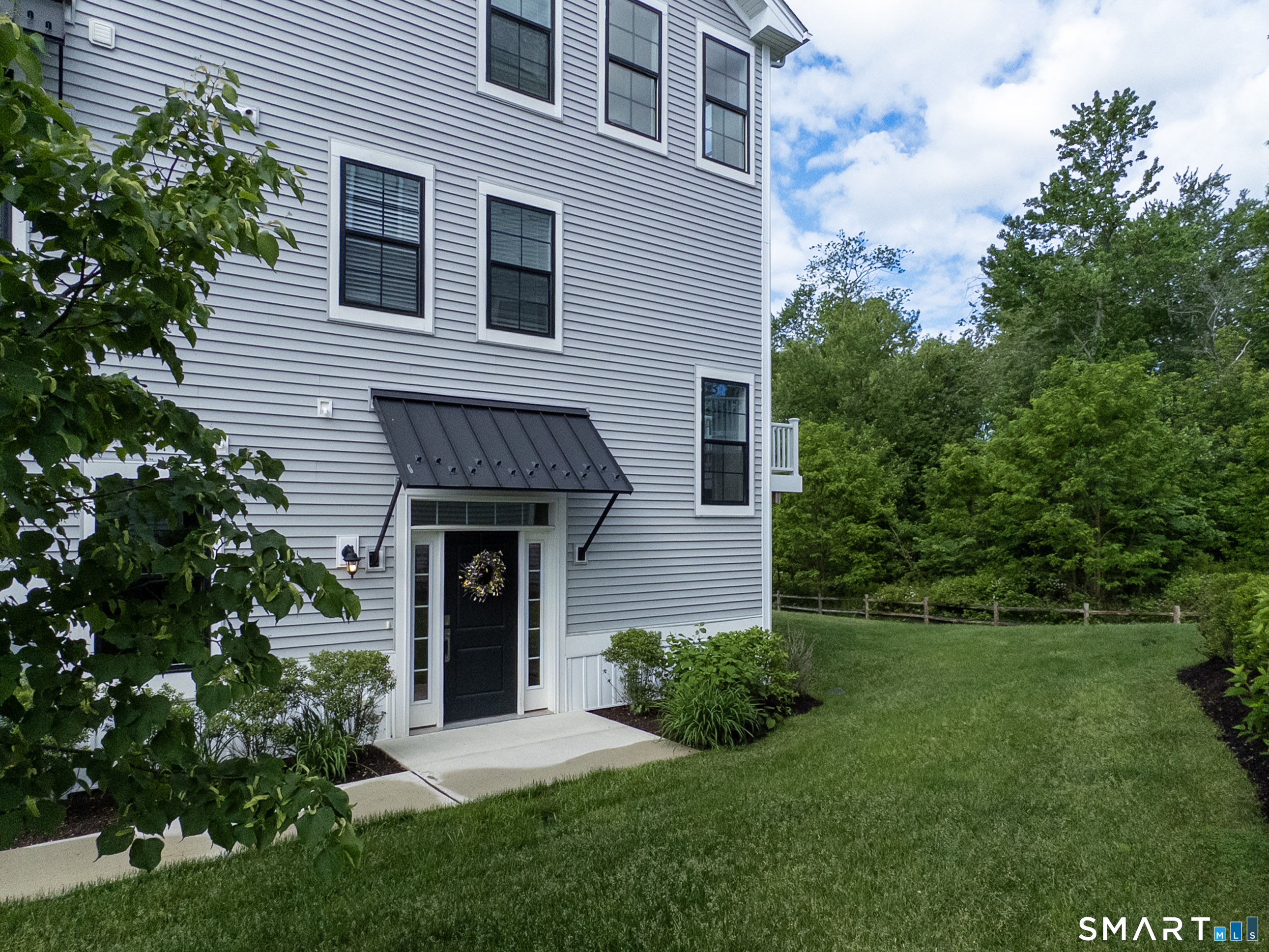 25 Brentwood Circle Danbury CT 06810
