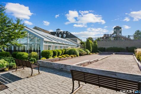25 Brentwood Circle Danbury CT 06810