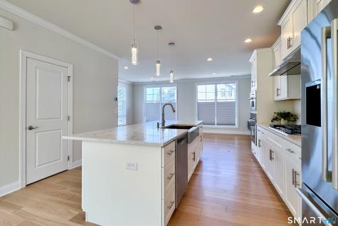 25 Brentwood Circle Danbury CT 06810