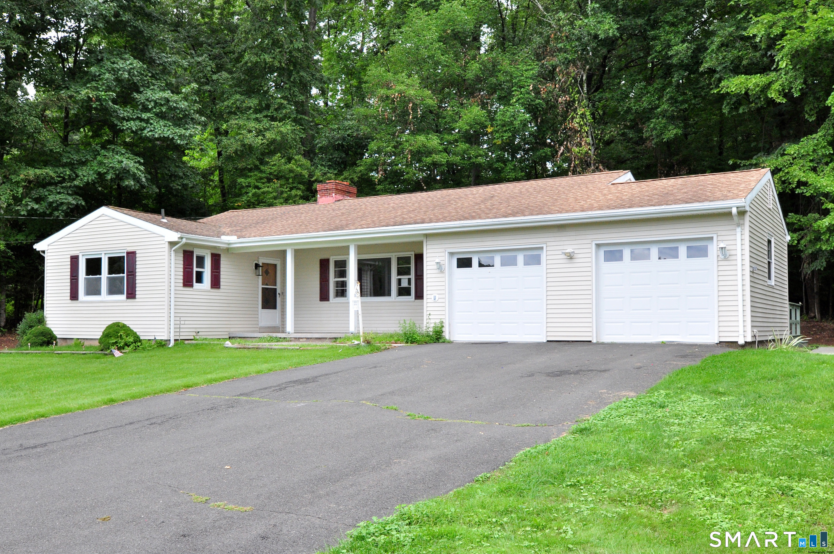 84 Holcomb Street East Granby CT 06026