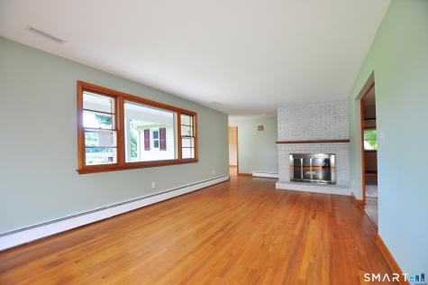 84 Holcomb Street East Granby CT 06026