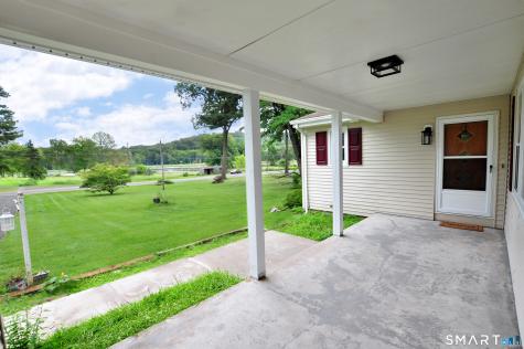 84 Holcomb Street East Granby CT 06026
