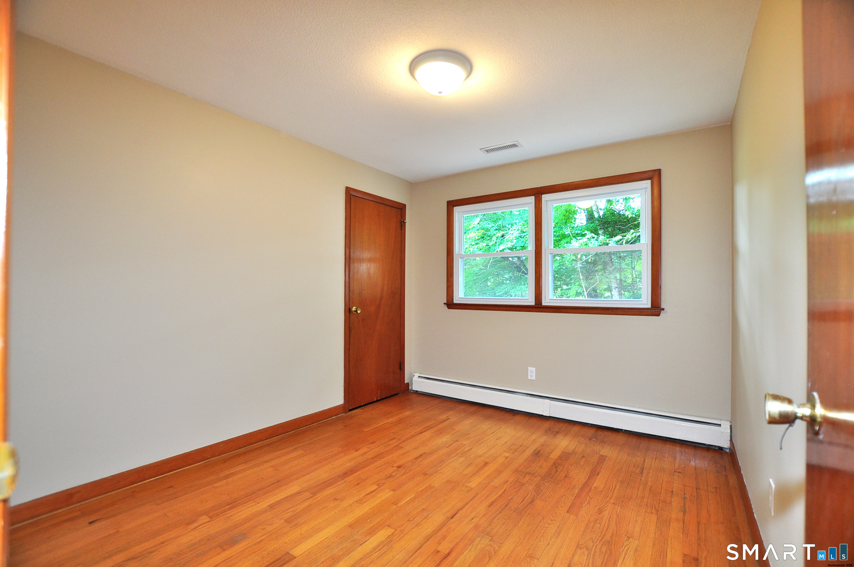 84 Holcomb Street East Granby CT 06026