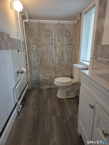 41-VineS Vine Street New Britain CT 06052