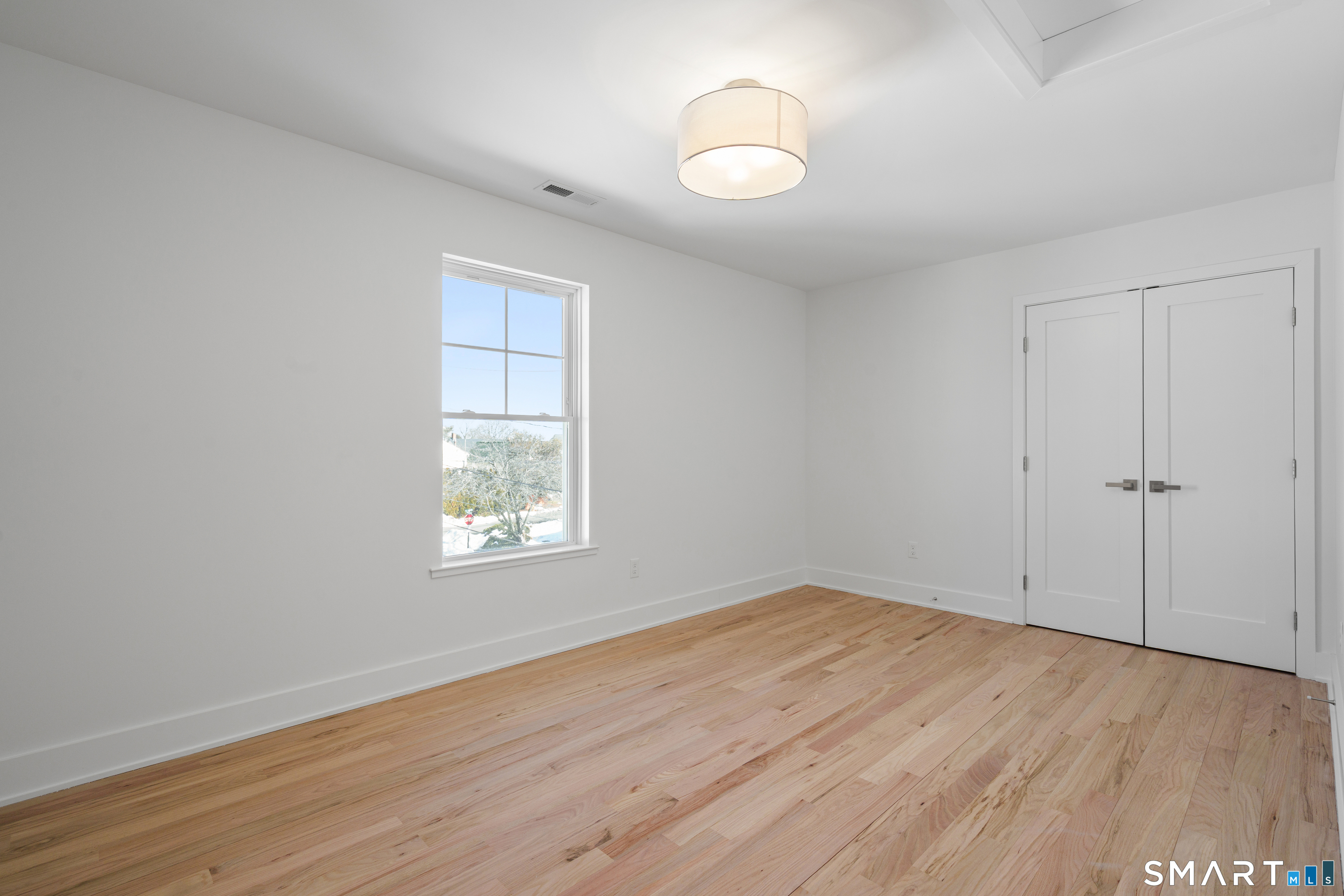25 Village Road Milford CT 06460