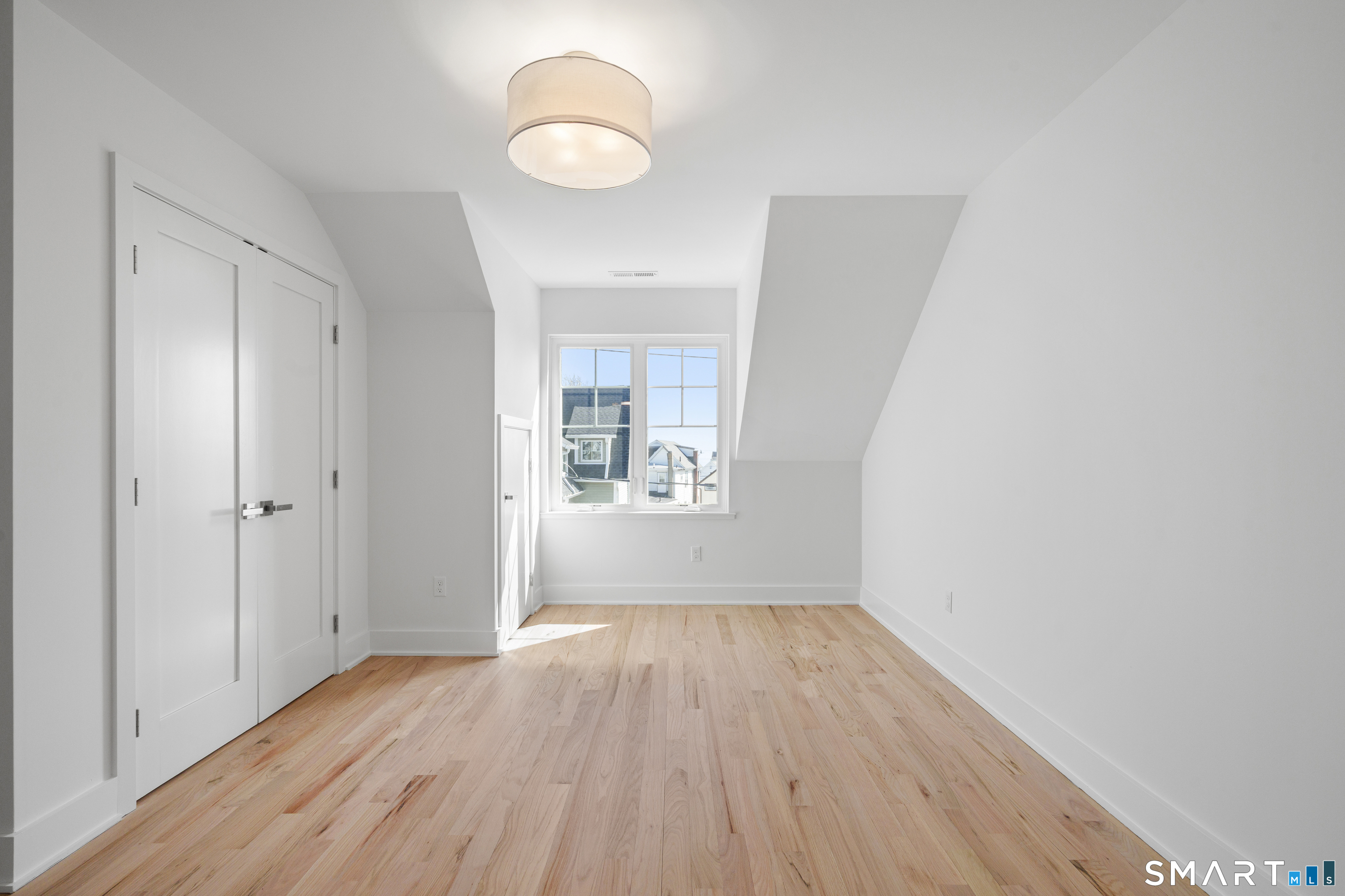 25 Village Road Milford CT 06460
