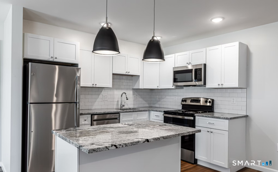 10 Berkshire Road West Hartford CT 06110