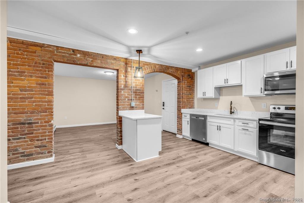 51 Russ Street Hartford CT 06106