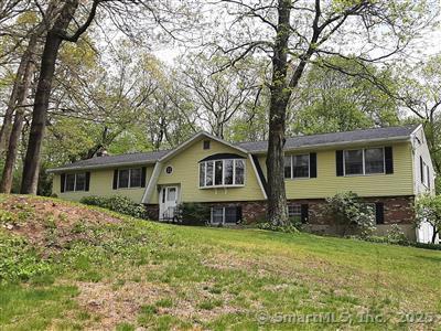 15 Amber Court Prospect CT 06712