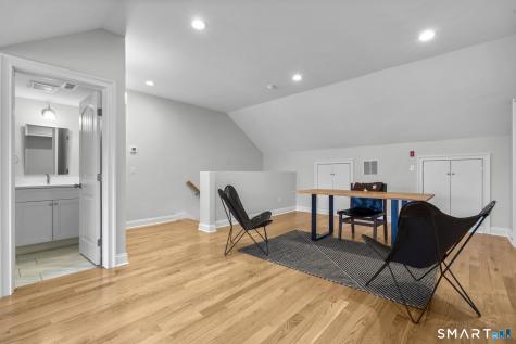 2455 Boston Post Road Guilford CT 06437
