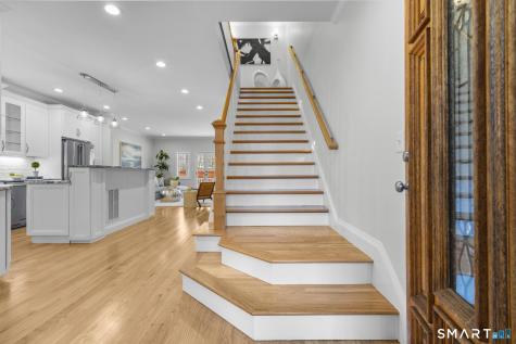 2455 Boston Post Road Guilford CT 06437