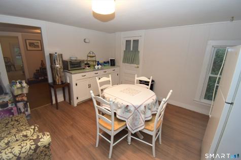 6 Pleasant Street Chester CT 06412