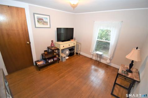 6 Pleasant Street Chester CT 06412