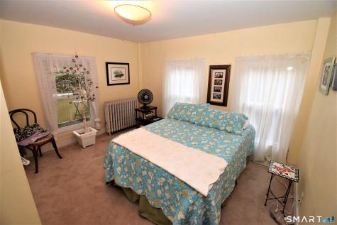6 Pleasant Street Chester CT 06412