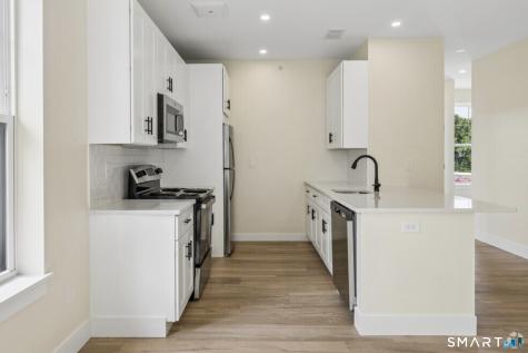 220 East Road Meriden CT 06450