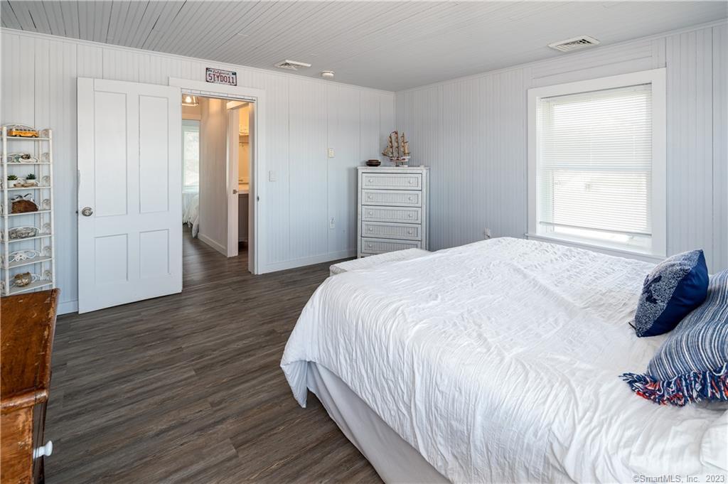 37 Attawan Avenue East Lyme CT 06357